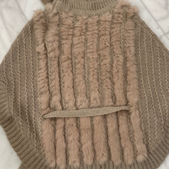 Metric Knits Fur Collection Rabbit Sweater Poncho - Picture 2 of 6